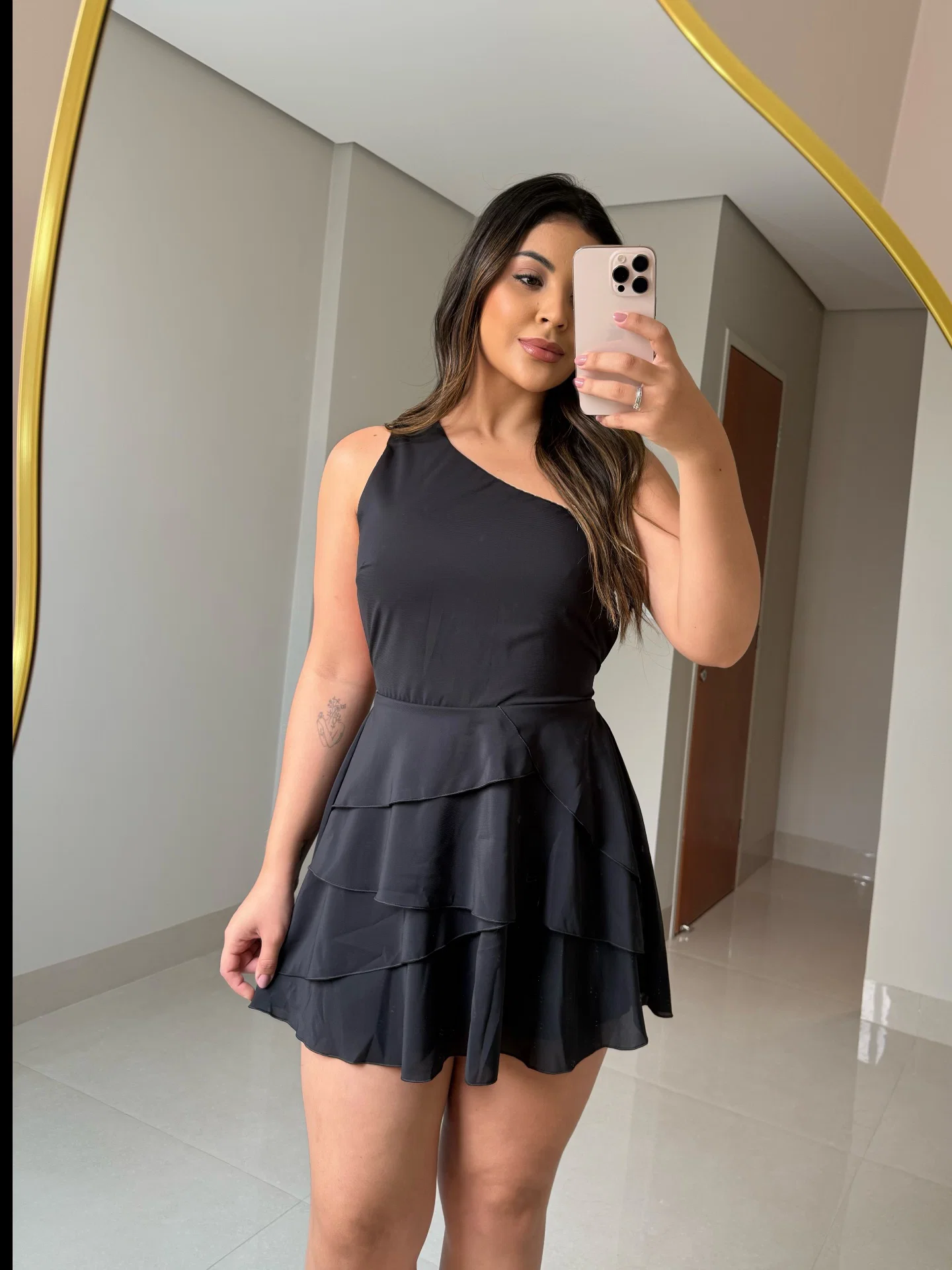 Vestido Vanessa em mosseline com lenço multiformas. — foto 7