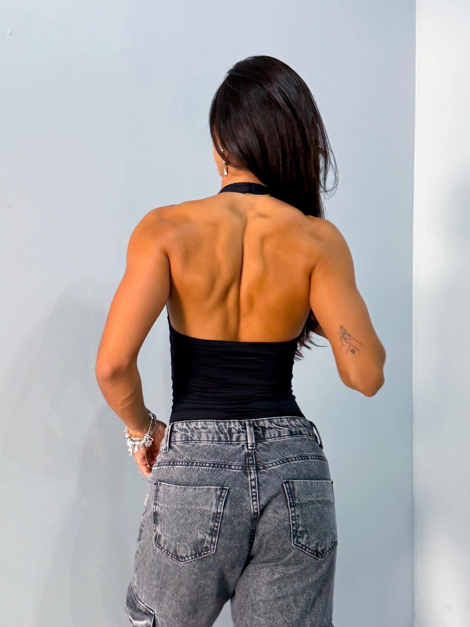 Body feminino frente única em tecido de poliamida. — foto 10