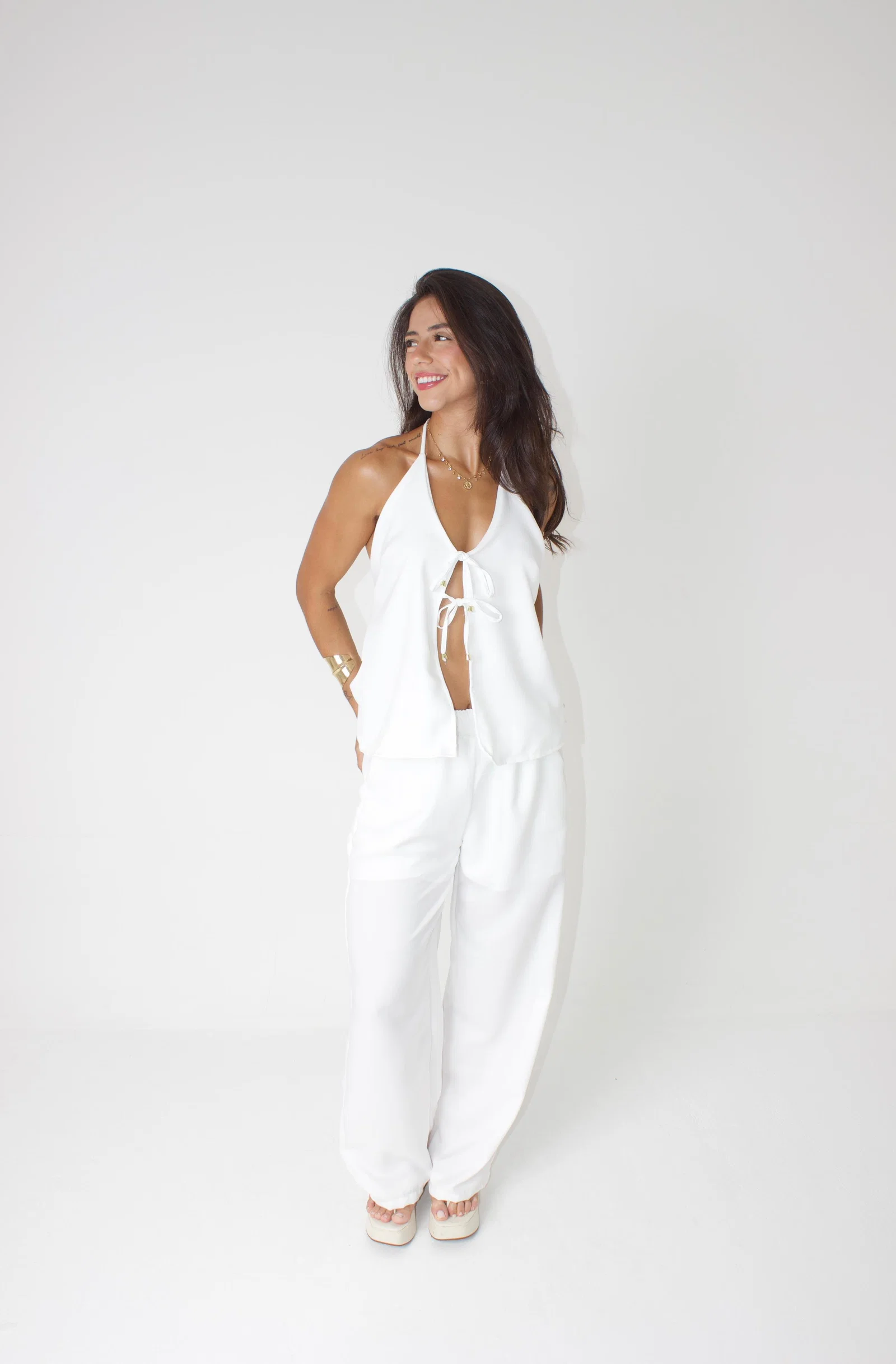 Calça feminina pantalona Mel em tecido linho wash. — foto 6