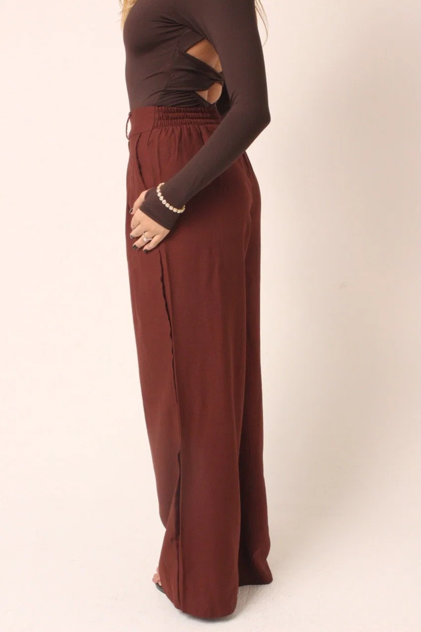 Calça alfaiataria fancy em tecido leve e elegante. — foto 11