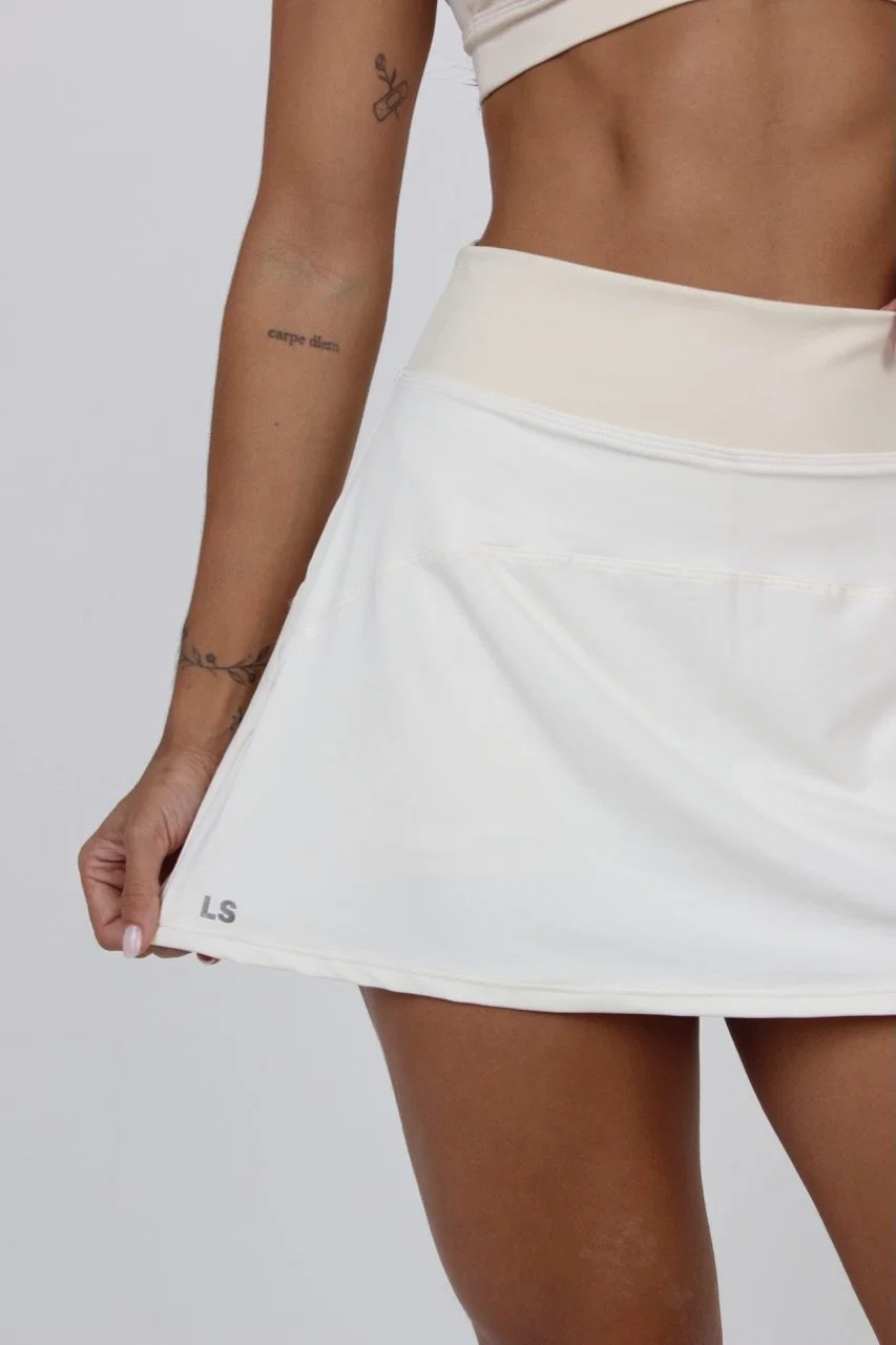 Short Saia · Off White