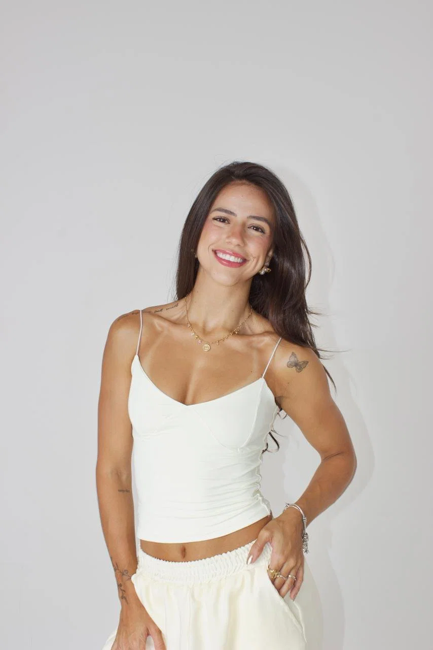 Blusa feminina de alcinha com decote em V da Lus Store. — foto 7