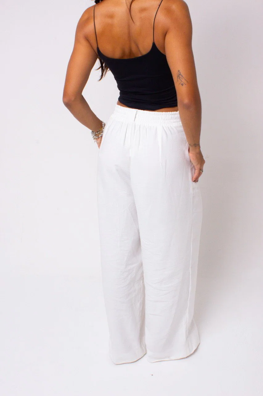 Calça alfaiataria fancy em tecido leve e elegante. — foto 4