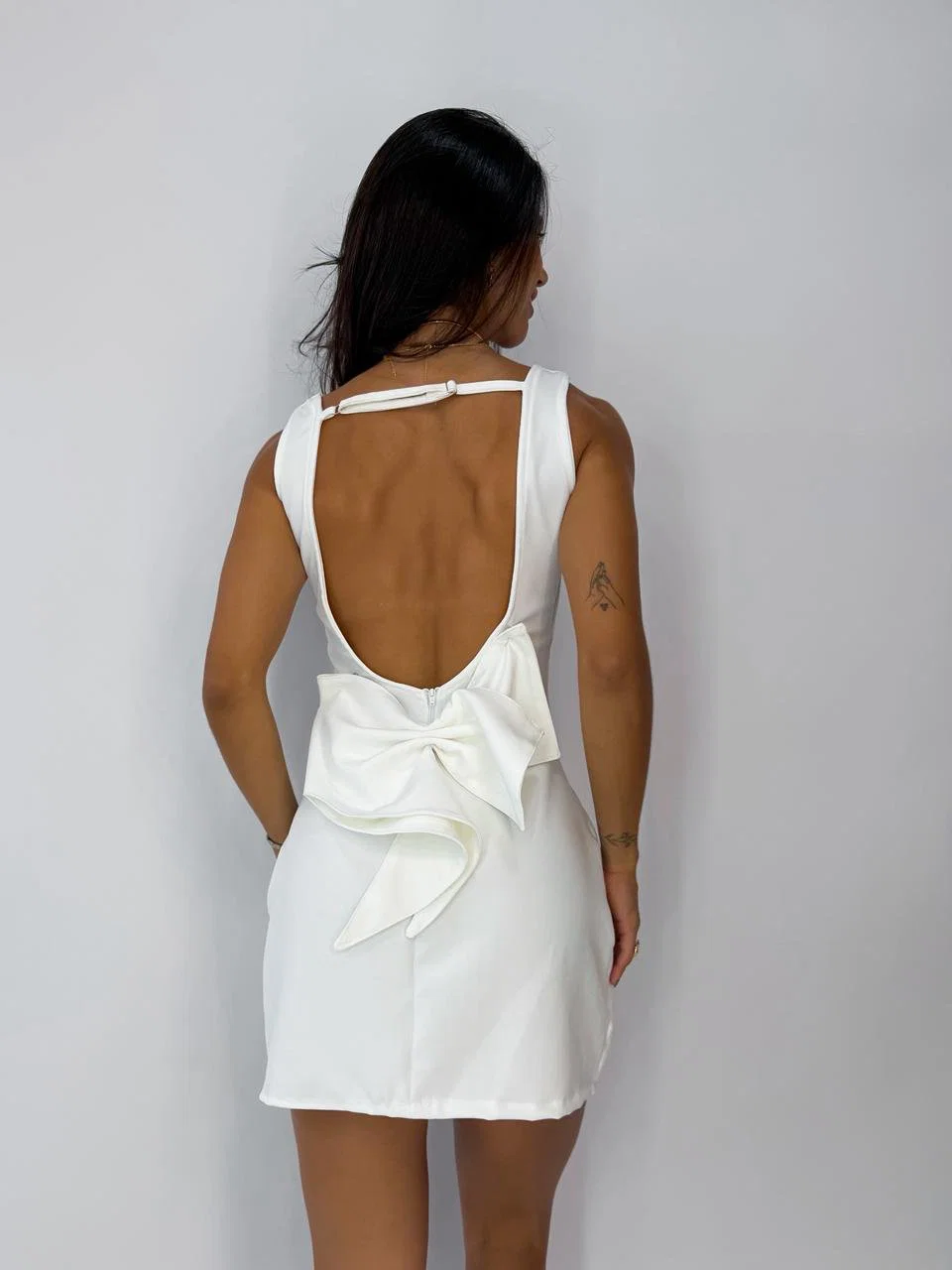 Vestido Laço em alfaiataria premium com laço removível. — foto 10