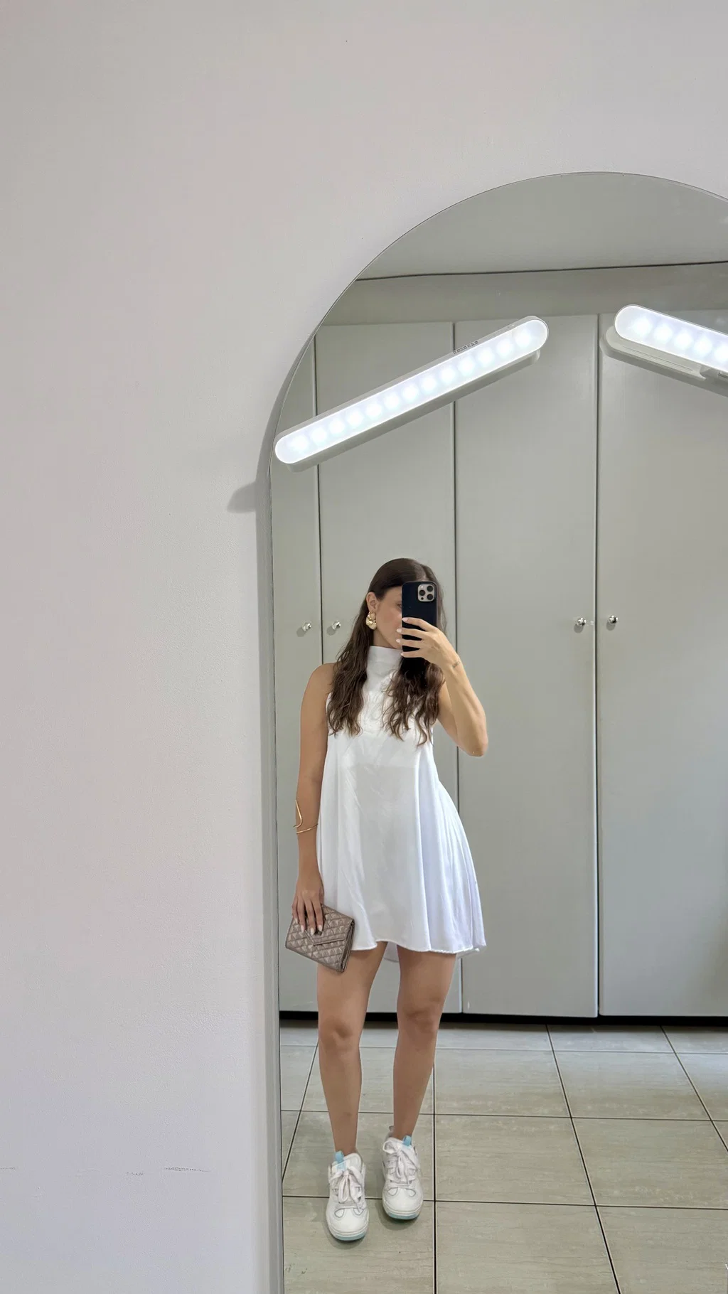 Conjunto Helo com short e bata em tecido viscolinho. — foto 2